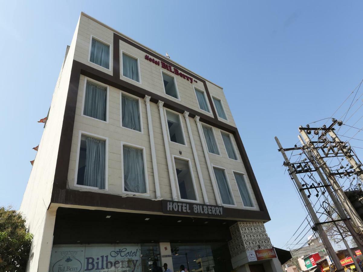 Bilberry Hotel Rewāri Exteriér fotografie